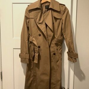 Gorgeous Banana Republic Luxury Trench Coat